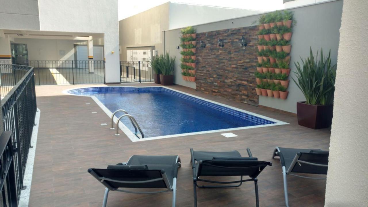 Var-101A Dpto Amplio En Condominio Cerrado Con Piscina Bombinhas Exterior photo