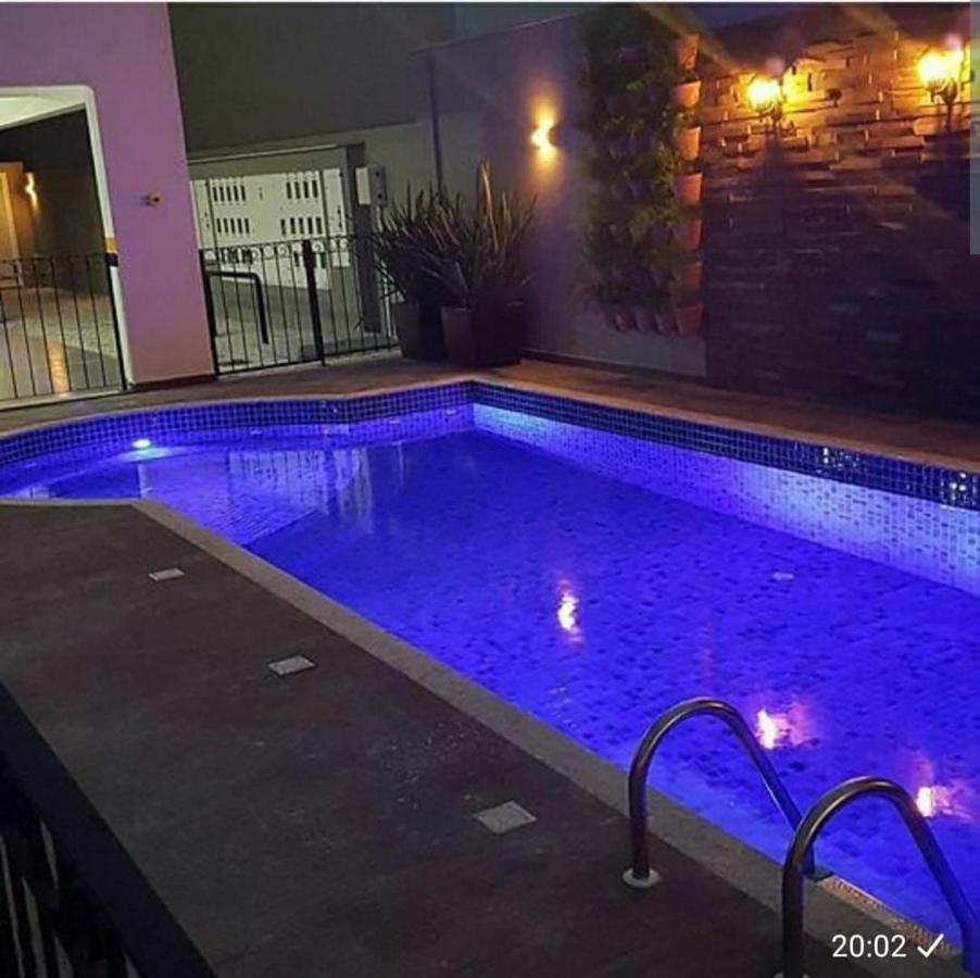 Var-101A Dpto Amplio En Condominio Cerrado Con Piscina Bombinhas Exterior photo